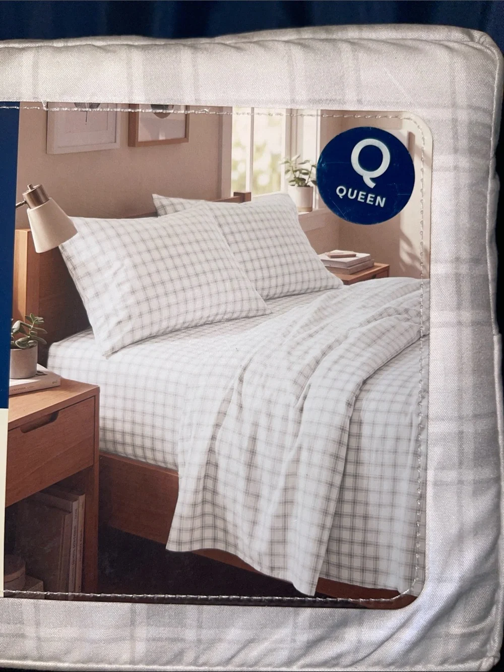 Aeropostale White & Grey Plaid 4-Piece Queen Sheet Set - Neutral Plaid